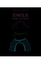 Emile range ses livres